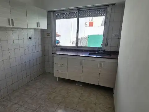 Depto Tipo Casa en Alquiler de 3 ambientes