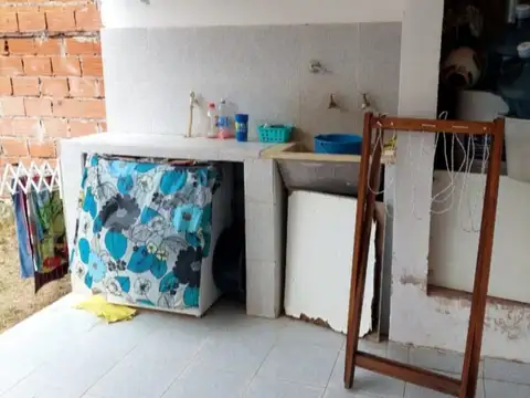 CASA EN VENTA BARRIO AUTÓDROMO CON GARAGE