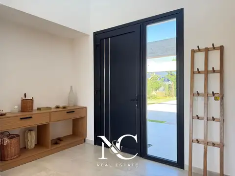 Casa en Alquiler en Barrio Golf 2, USD 350