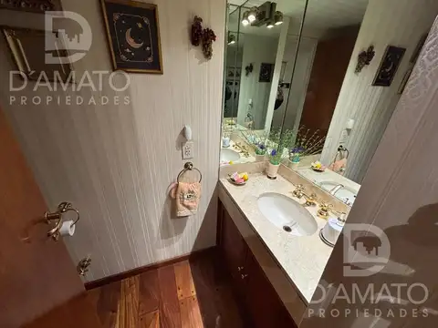 Departamento 4 ambientes con 3 baños