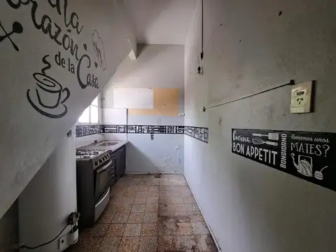 Depto Tipo Casa en Venta 80 años