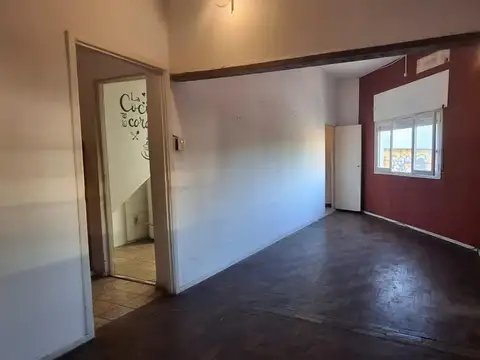 Depto Tipo Casa en Venta 80 años