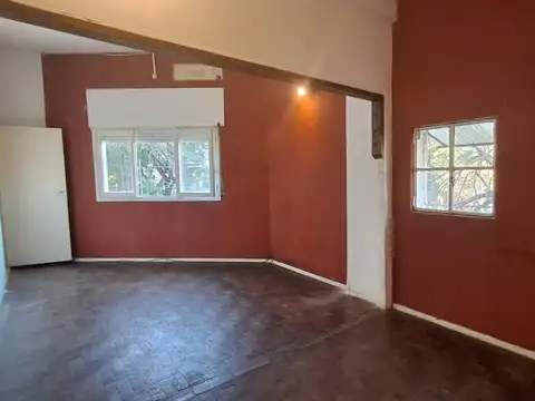 Depto Tipo Casa en Venta en Villa Ortuzar, USD 120.000