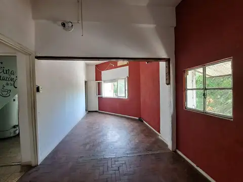 PH 3 AMBIENTES A RECICLAR CON TERRAZA Y QUINCHO