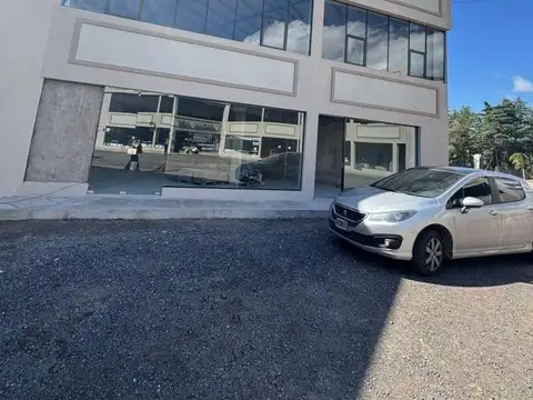 Local en Alquiler en Canning, USD 2.000