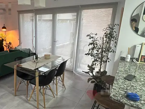 Depto Tipo Casa en Alquiler de 2 dormitorios