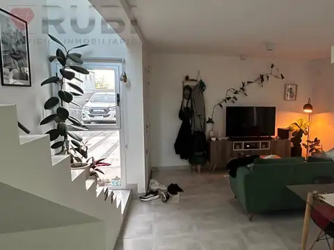 Depto Tipo Casa en Alquiler en Neuquen, $ 2.250.000