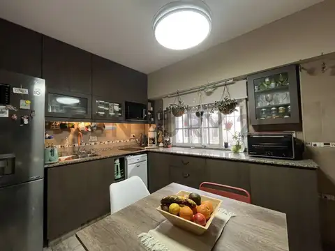 VENTA PH EN RAMOS MEJIA 4 AMBIENTES IMPECABLE