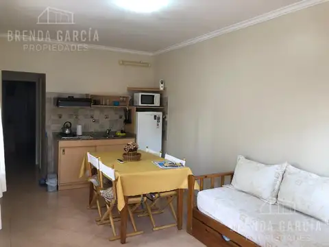 Complejo con 6 Departamentos Quincho y Pileta Excelente Ubicacion - Colon