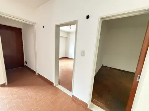 Casa 5 ambientes con 1 baño