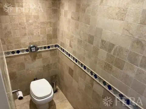 Departamento 5 ambientes con 4 baños