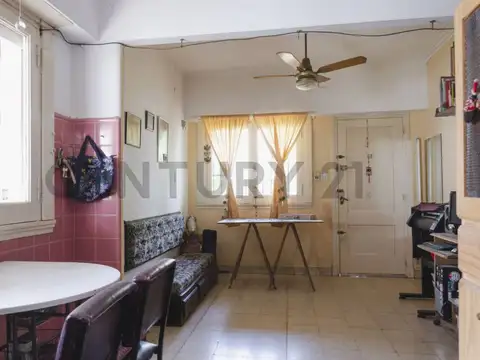 Venta de 2 Casas de 3 AMBIENTES y 2 AMBIENTES, en Tolosa, La Plata (Calle 521 e/5 y 6)..