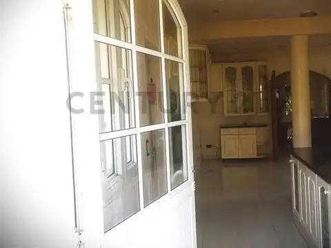 Quinta en Venta en Barrio Parque Leloir, USD 320.000