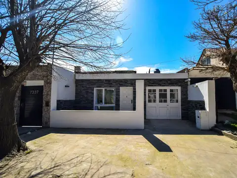 VENTA CASA PH con Garage y Patio - Caisamar