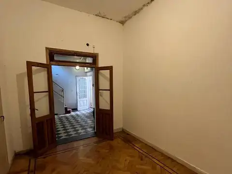 Depto Tipo Casa en Alquiler 50 años
