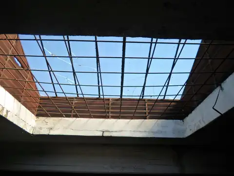 Galpon en Venta 29  mts Fondo