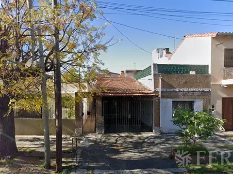 Venta PH 4 ambientes con cochera en Lanús Oeste