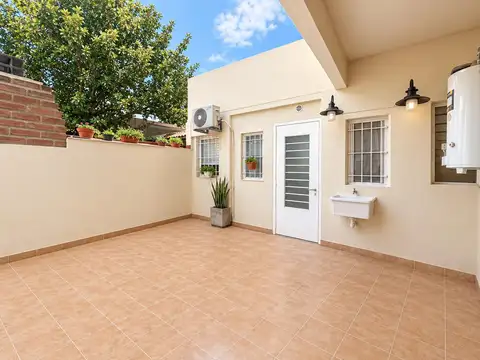Depto Tipo Casa en Venta de 3 ambientes
