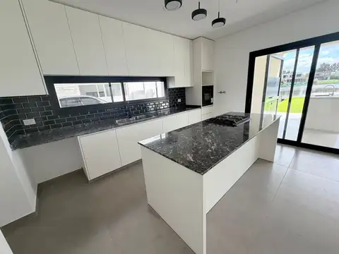 Casa en Venta en Benavidez, USD 570.000