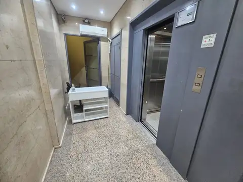Oficina Monoambiente con 2 baños