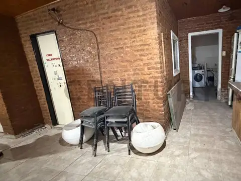 VENTA CASA QUINTA CON PISCINA EN SAN VICENTE TERRENO DE 900 MTS