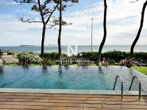 Casa en Alquiler Temporal en Playa Mansa, USD 38.500