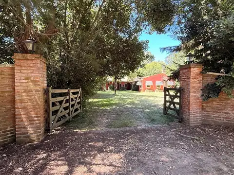 Casa en venta – Barrio La Araucaria | Salvador María