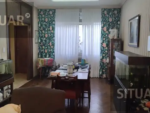 Casa 7 ambientes con 3 baños