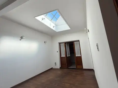 Casa en venta c/ cochera en Capitán Bermúdez