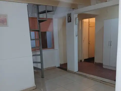 PH DE 4 AMBIENTES CON 2 BAÑOS, 2 COCINAS Y TERRAZA. SIN EXPENSAS