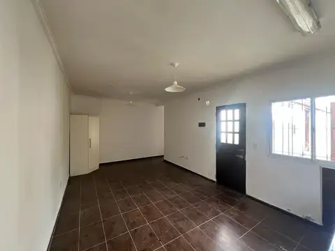 Depto Tipo Casa en Venta en La Plata, USD 52.000