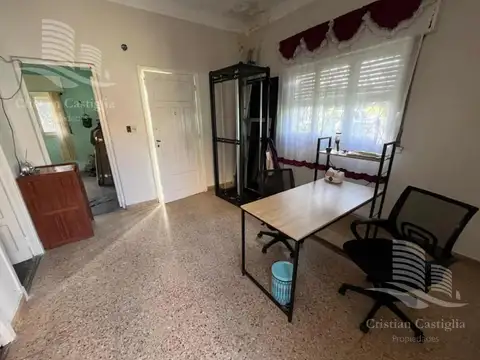 Casa 2 ambientes con 1 baño