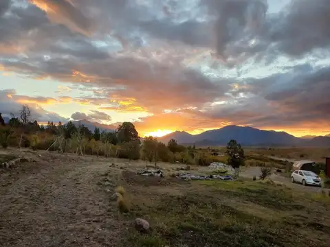 Dos casas con dos Tiny House y sala de estudio