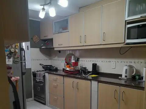 Depto Tipo Casa 2 ambientes con 1 baño
