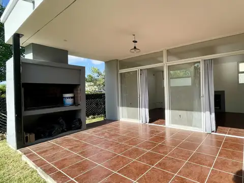 Casa en Alquiler de 3 dormitorios