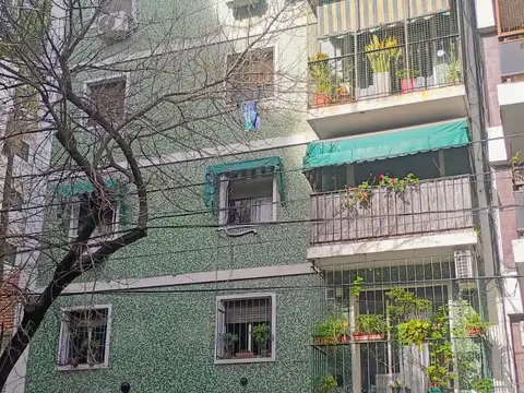 BELGRANO. DOS AMBIENTES AMPLIOS EN EXCELENTE UBICACION.