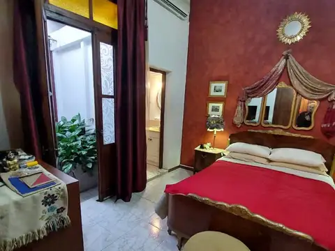 Cervantes al 300 a metros de Peatonal, a mts de Casa de Gobierno