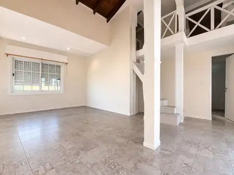 Casa Multifamiliar 7 Amb Venta Villa Tesei