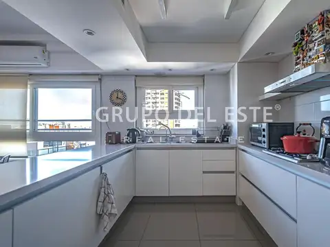Departamento en Venta con 2 cocheras