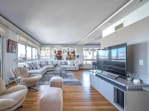 Departamento en Venta de 6 ambientes