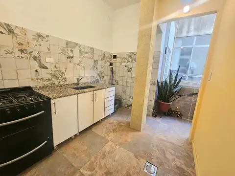 Depto Tipo Casa en Venta 50 años