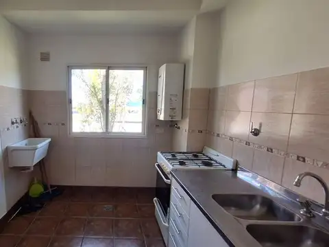 Departamento en Venta en Ezpeleta Oeste, USD 90.000