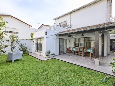 Casa en Venta con 1 cochera
