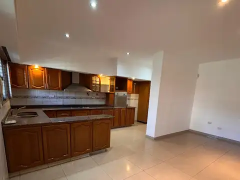 Casa en Alquiler en Jose Clemente Paz, $ 1.400.000