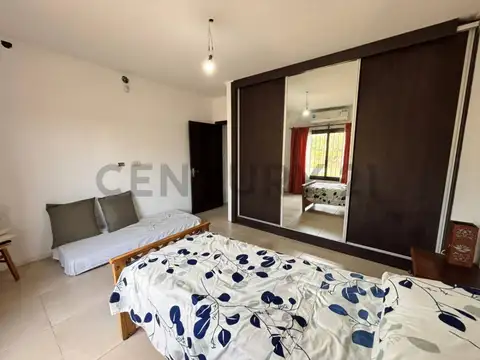 Casa 5 ambientes con 1 baño