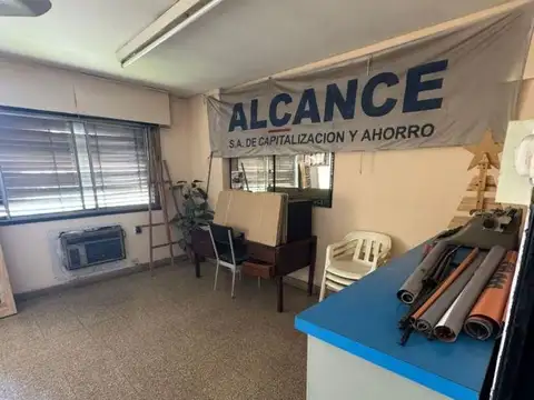 Maipu 100. Entre 24 de septiembre y San marin