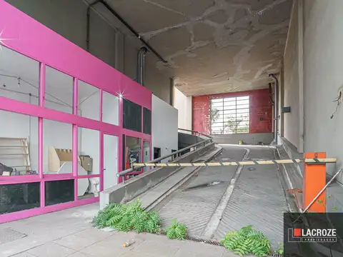lLOCALES VENTA EN BLOCK 2297 M2 CONSTRUIDOS