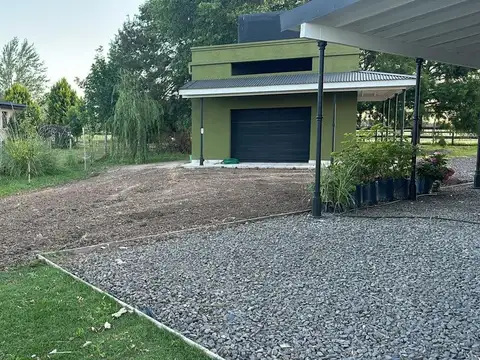 Casa en Venta con 2 cocheras