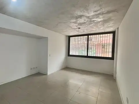 Mendoza 2700, Piso 1°