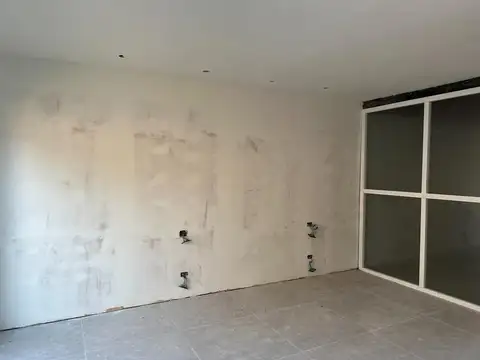 Casa 2 ambientes con 1 baño
